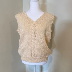 ✨ Vintage Cream Knit Vest – Cozy, Classic & So Chic! ✨